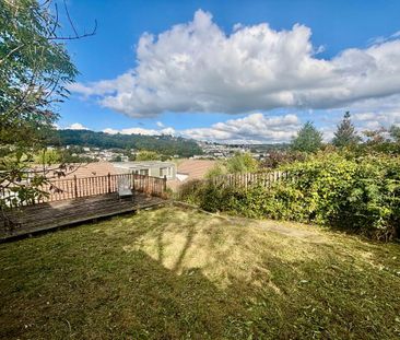 3 bedroom semi-detached bungalow to rent - Photo 3