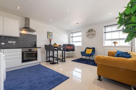 2 Bed Flat, Atlantic Mansion, SO14 - Photo 2