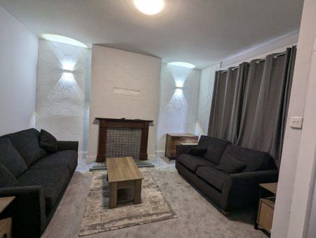 2 bedroom terraced house to rent - Photo 2