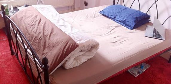 1 bedroom in a house share to rent - Photo 2