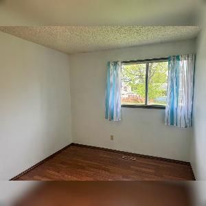 Ideal 2 Bed 1 Bath Suite Near NAIT, Transit & Downtown - Photo 5