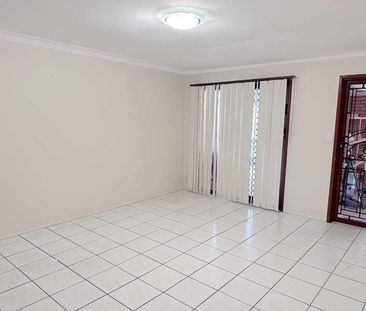 Spacious 3-Bedroom Home with Pool in Sunnybank Hills â Ideal Loca... - Photo 5