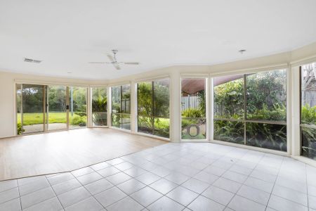 Spacious living in the Woodlands.. - Photo 5