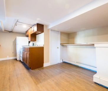 5706 South Street — Apartment 1 - Photo 3