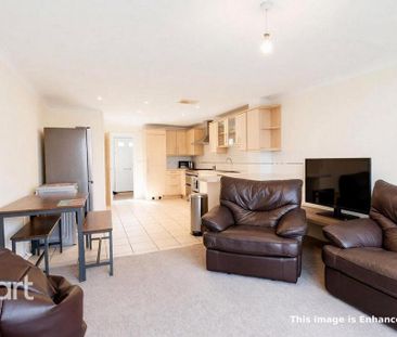 4 bedroom townhouse to rent - Photo 1