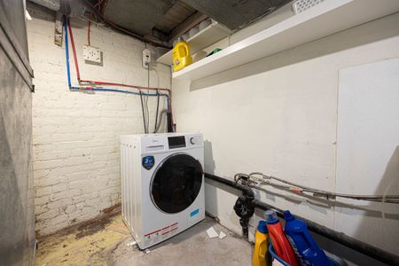 For Lease - 784 Adelaide Street Unit# Main, Toronto, Ontario - Photo 5