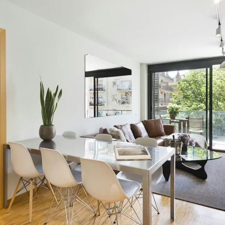 Carrer de Prats de Molló, Barcelona, Catalonia 08021 - Foto 1