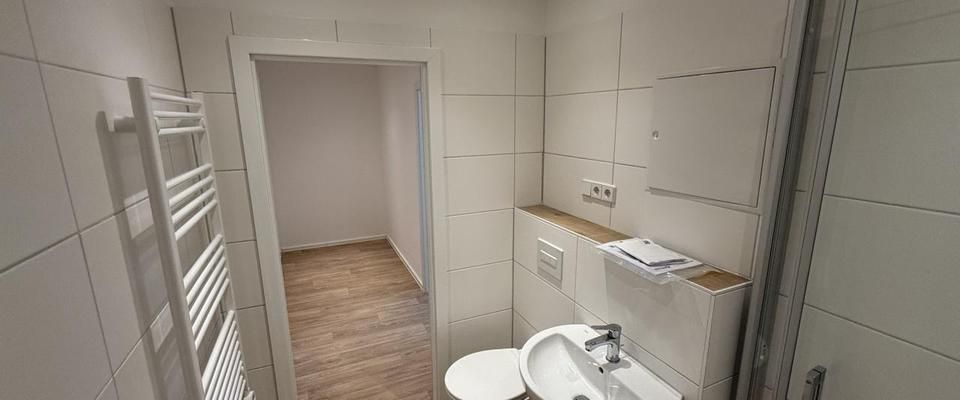 Moderne barrierearme 1-Raumwohnung mit ebenerdiger Dusche - Foto 1