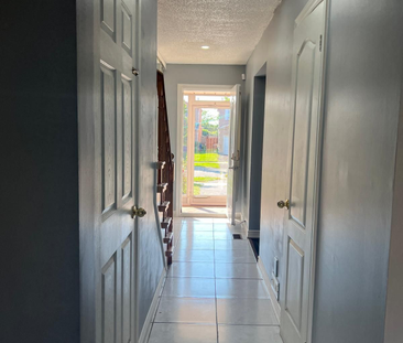 For Lease - 17 Calmist Crescent, Brampton, Ontario - Photo 4