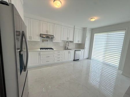 For Lease - 41 Tapscott Crescent, Brampton, Ontario - Photo 3
