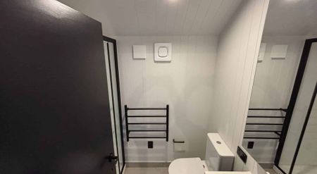 Brand new Five Mile Villa - Photo 5