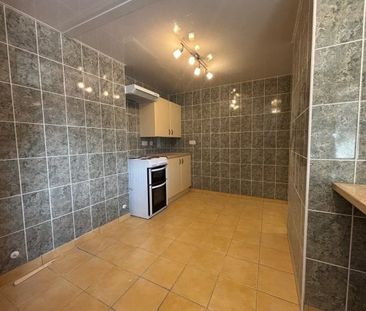 Chatsworth Road, Chesterfield, S40 - Photo 1