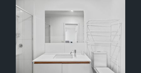 🏡 For Rent – Modern Living in South Morang 17 Cornerstone Crescent, South Morang VIC 3752 - Photo 3