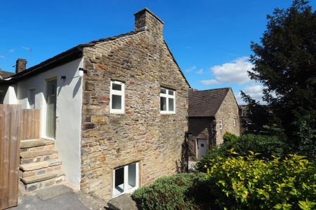 2 bedroom semi-detached house to rent - Photo 3