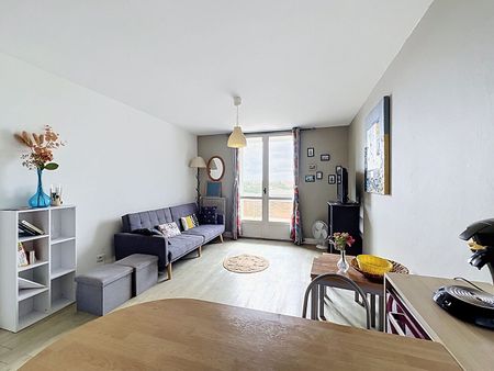 A LOUER - AIX EN PROVENCE - T2 MEUBLE AVEC BALCON - Photo 2