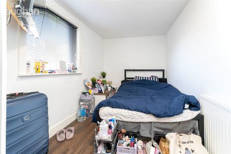 5 bedroom maisonette to rent - Photo 2