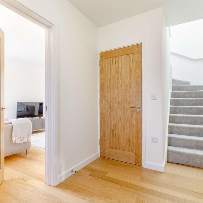 3 bedroom terraced house to rent - Photo 1