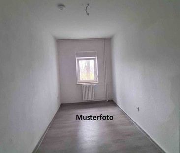 bezugsfertige 2-Zimmer-Wohnung mit Balkon in zentraler Lage - Photo 1