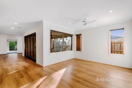 4 Bed, 2 Bath - Photo 5