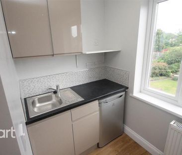 Studio to rent - Photo 5