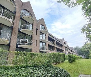 Appartement te huur in Sint-Kruis voor € 870 met 2 slaapkamers - Photo 1