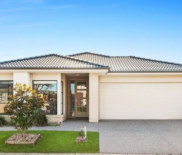 Spacious Family Home in the Heart of Point Cook&period; - Photo 3