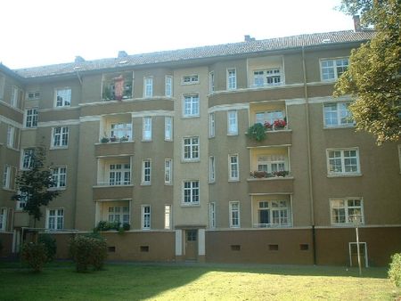 *** Schöne Altbauwohnung im beliebten Luisenhof sucht neuen Mieter *** - Photo 2