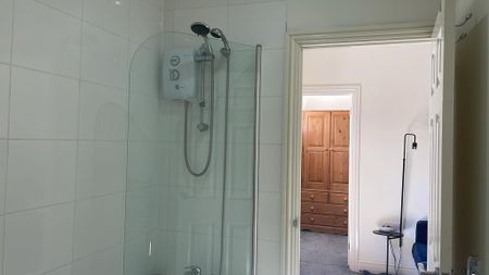 1 bedroom property to rent - Photo 5