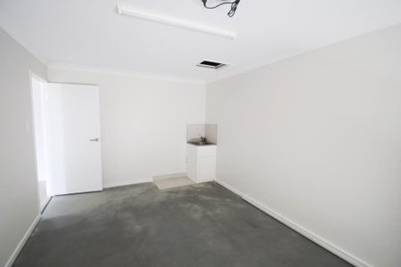 Great price and location! - Photo 3