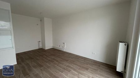 Location Appartement 1 pièce 28m² MULHOUSE 68100 - Photo 2