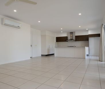 SUPERIOR & STYLISH EXECUTIVE HOME WITH IMPRESSIVE EXTRAS - Photo 1