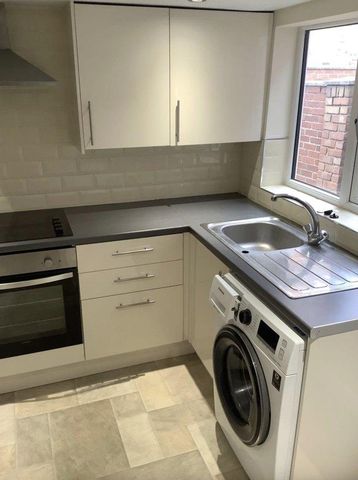 3 bedroom house share to rent - Photo 3
