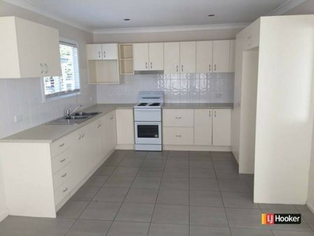 48 Corowa Street, WAVELL HEIGHTS QLD, Belconnen - Photo 3