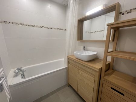 APPARTEMENT T2 A LOUER LYON 4EME ARRONDISSEMENT Cdt Arnaud-Dumont d'Urville - Photo 4