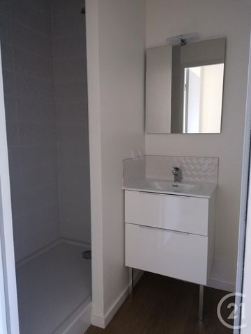 Location Appartement 2 pièces 30m² BRIVE LA GAILLARDE 19100 - Photo 3