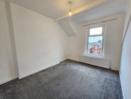 1 Bed Flat, Cleveland Road, M8 - Photo 2