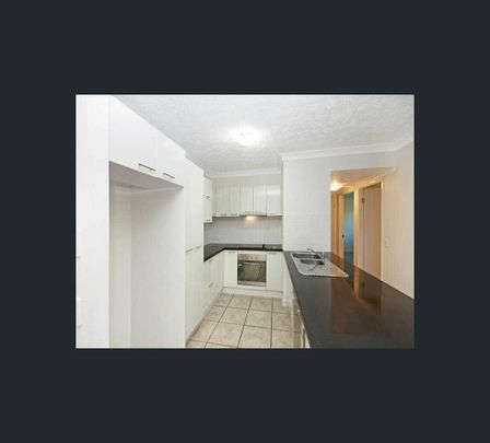 97-109 Railway Ave, Railway Estate, Qld 4810 - Photo 1