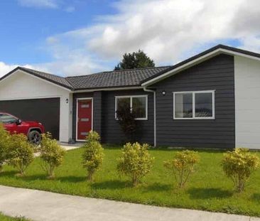 Four Bedroom Home on Rimutaka Street - Photo 3