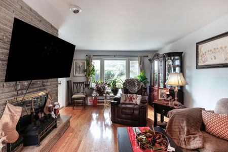 For Lease - 23 Fraser Street, Port Hope, Ontario - Photo 2