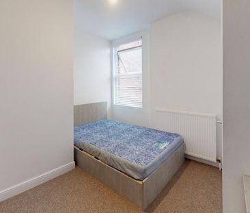 8 bedroom house to rent - Photo 4