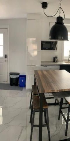 3 1/2 sur 2niveaux, Sainte-foy, 01Fevrier2026 - Photo 1