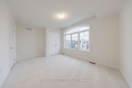 For Lease - 26 Wesley Brooks Street, Clarington, Ontario - Photo 4
