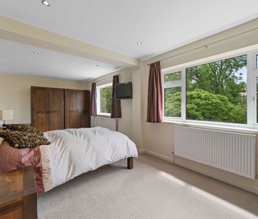 Lion House, Bealings Road, Martlesham, Woodbridge - Photo 4