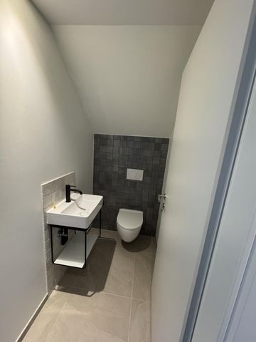 Rare: Modern attic with lake view, private entrance and 4 bedrooms - Foto 4