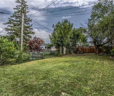 For Lease - 44 ST. PETER Street, St. Catharines, Ontario - Photo 3