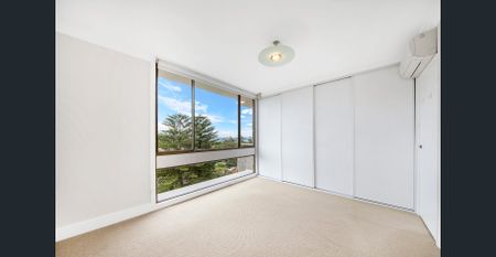 SUPER SPACIOUS APARTMENT! - Photo 4