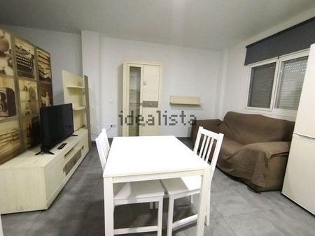 Alquiler de piso en Calle Ruy López - Photo 2