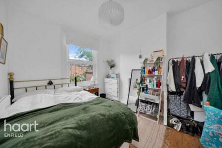 6 bedroom terraced house to rent - Photo 4