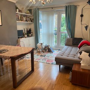 1 Bed Flat, Battersea, SW11 - Photo 2