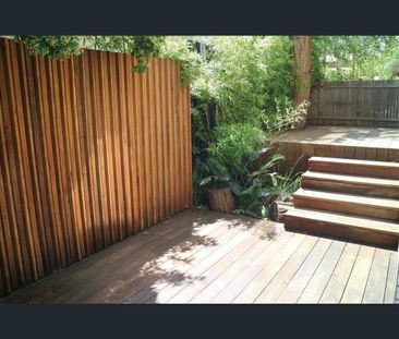 1/18 Launder Street, Hawthorn - Photo 4